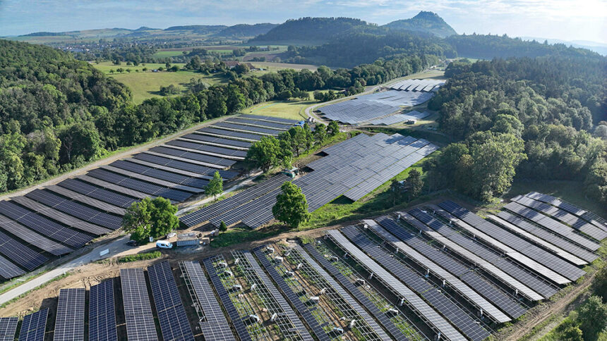 solarcomplex: stabile Gesamtentwicklung, kontinuierliches Wachstum