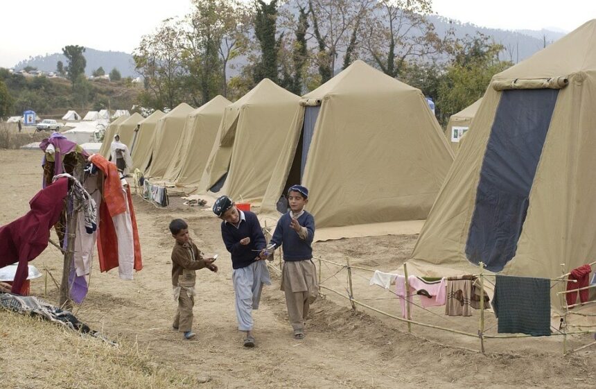 Kinder in einem Flüchtlingslager in Pakistan.