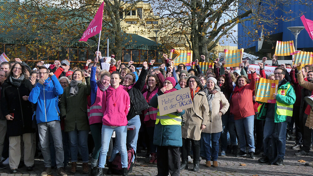 Aktive Mittagspause Tarifkonflikt Länder Uni Konstanz 2023 11 20 ©pitwuhrer Tiny