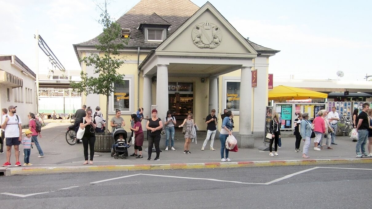 Bushaltestelle Bahnhof, 23.06.2018 (Archivbild) © Harald Borges