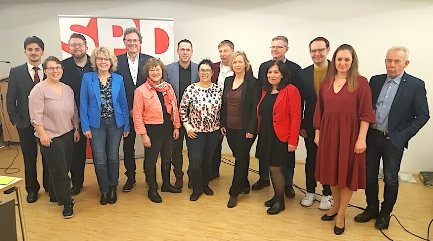 Die ersten 15 Kandidatinnen der SPD für die im Juni 2024 anstehenden Gemeinderatswahlen.