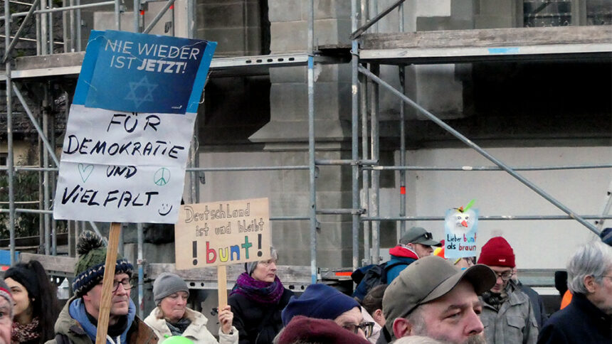 Unsere Demokratie (1): Nur für die Reichen?