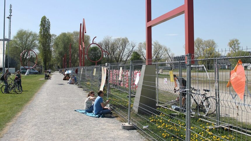 Abgesicherte kunstgrenze, april 2020, corona © valanagut via wikipedia
