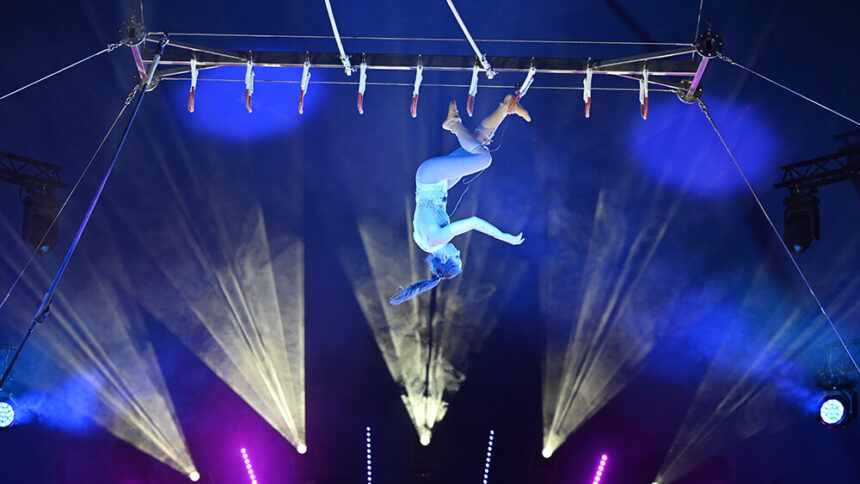 Manege frei: Wie der Zirkus Charles Knie die Tradition revolutioniert