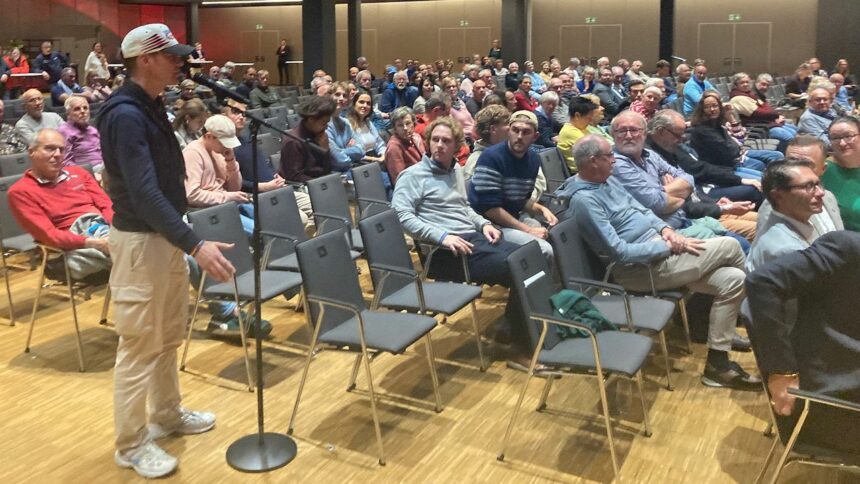 Bürgerinfo haushaltssperre im bofo 2025 11 05 03 © till seiler