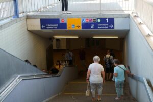 By giftzwerg 88 own work, cc by sa 3.0 bahnhof stuttgart vaihingen 18