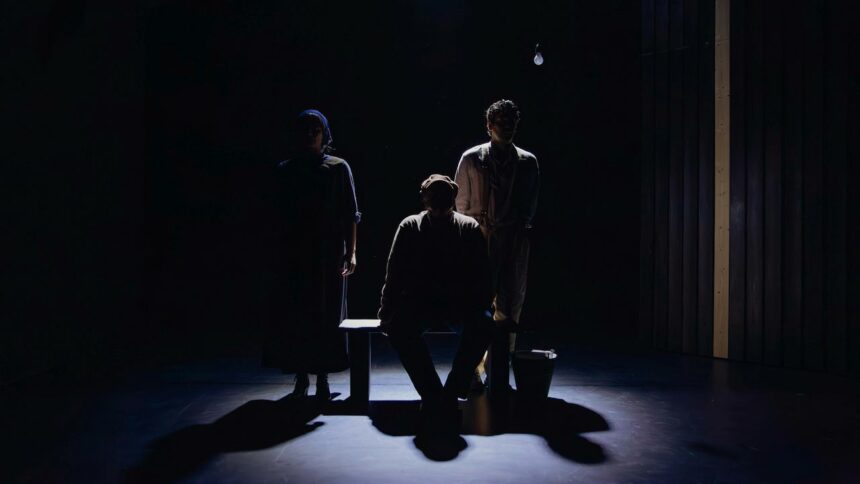 „Die Tiefe“ im Theater Konstanz