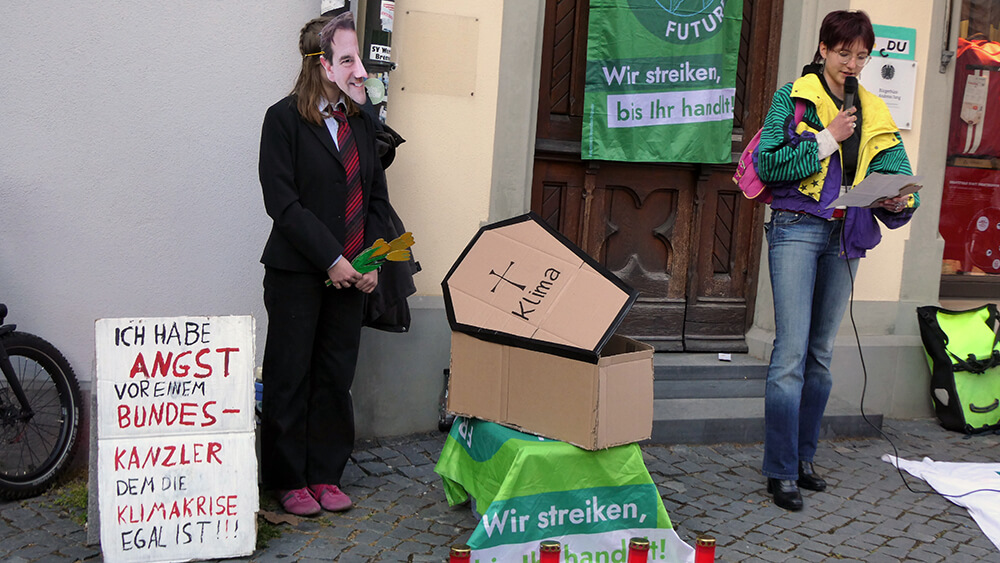 Fff mahnwache a jung2 2025 04 10 © pit wuhrer