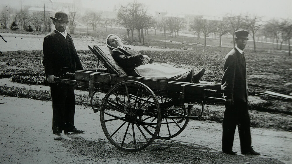 Krankentransport konstanz © stadtarchiv konstanz sammlung wolf