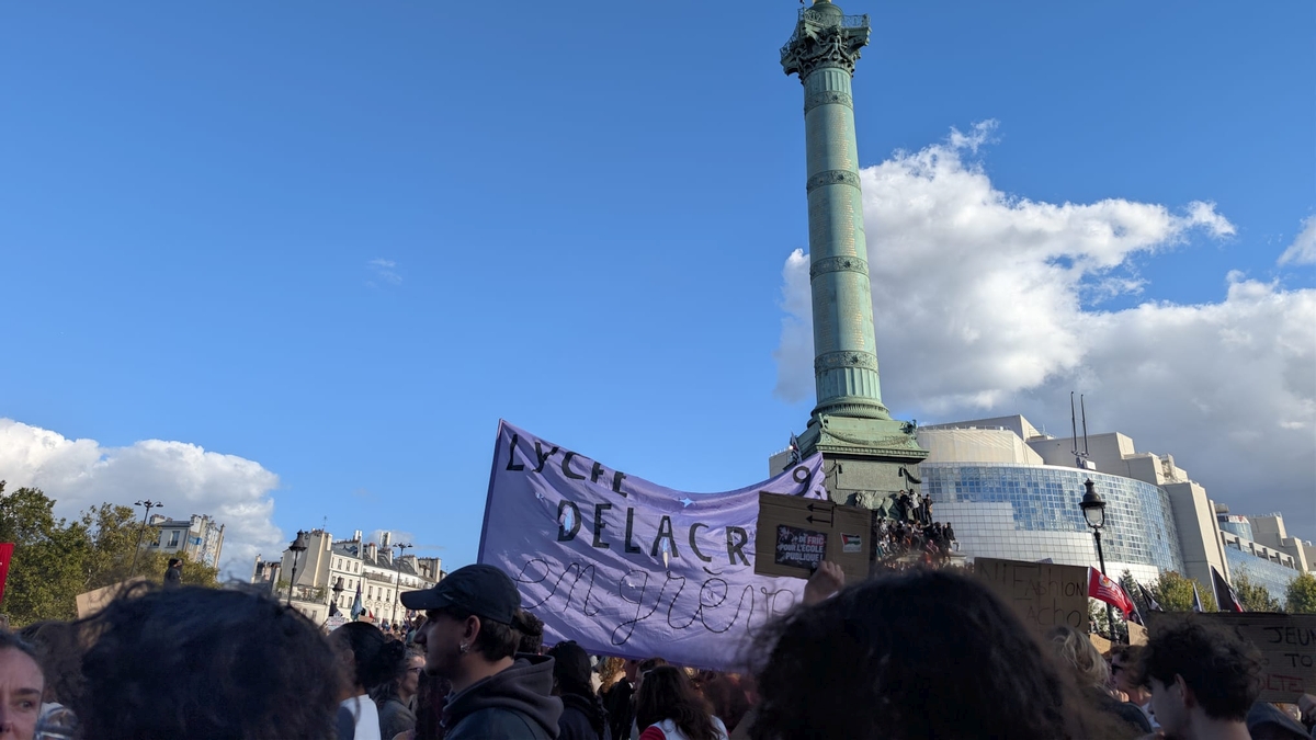 Lyceeprotest paris 08102026 06