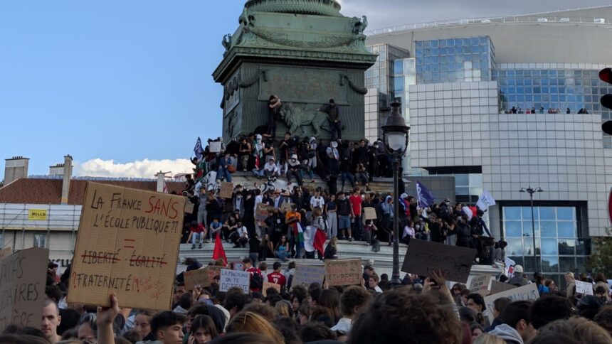 Lyceeprotest paris 08102026 09