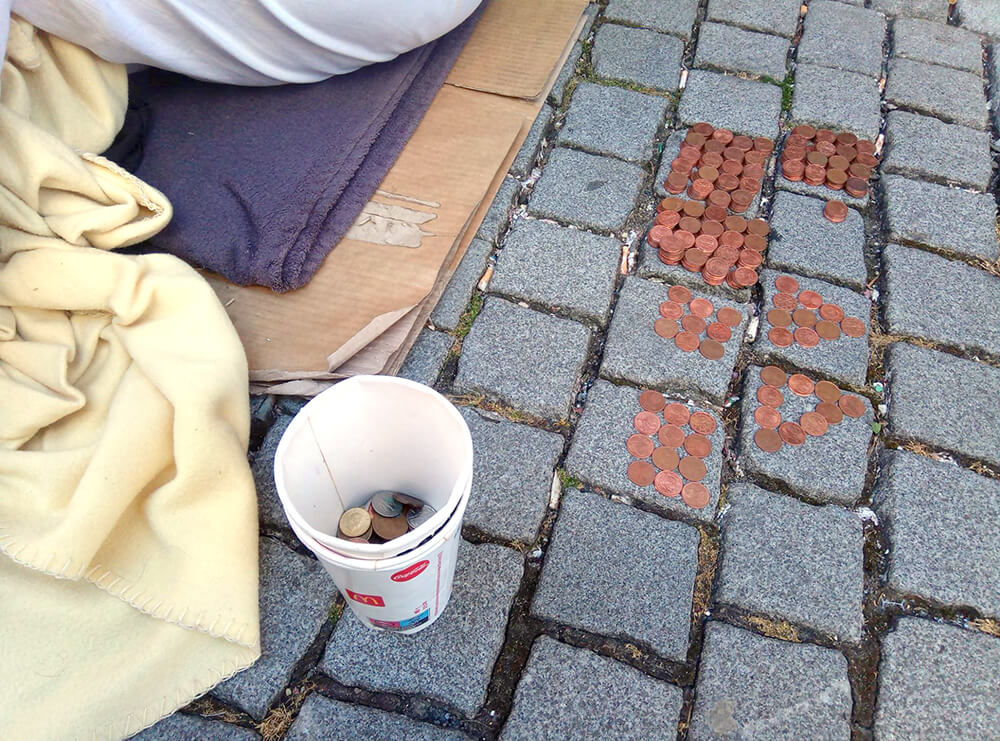 Obdachlosen centbeiträge © anna lena banka