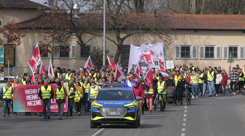 Öd streikdemo spanierstr 2025 03 11 konstanz © pit wuhrer