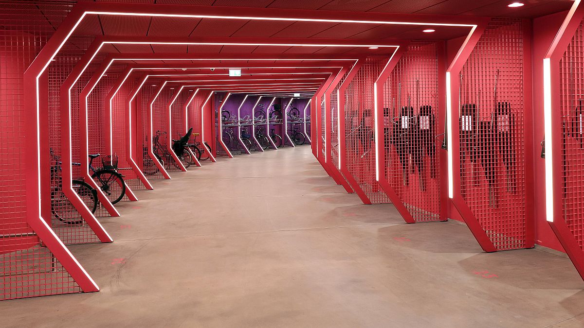 Potsdamer platz fahrradparkhaus 16 9 © o. pugliese
