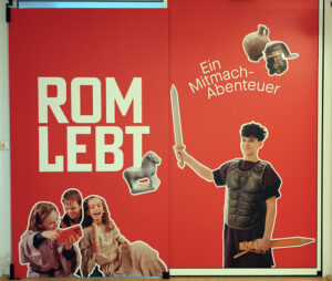 Rom lebt alm ausstellung plakat © rrb