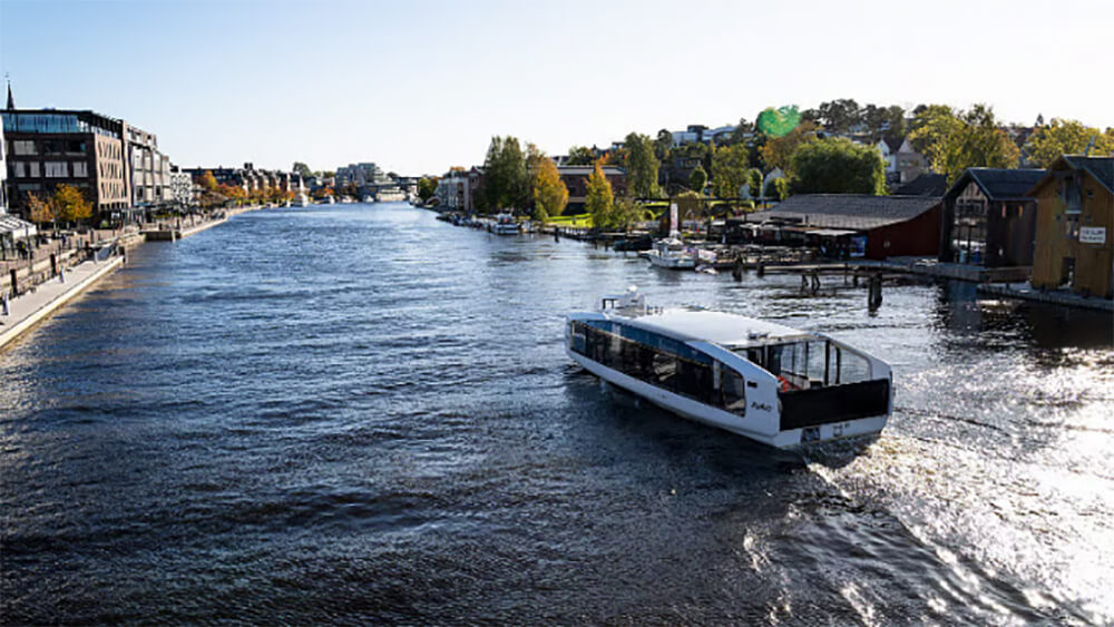 Shuttle 0001 wasserbus