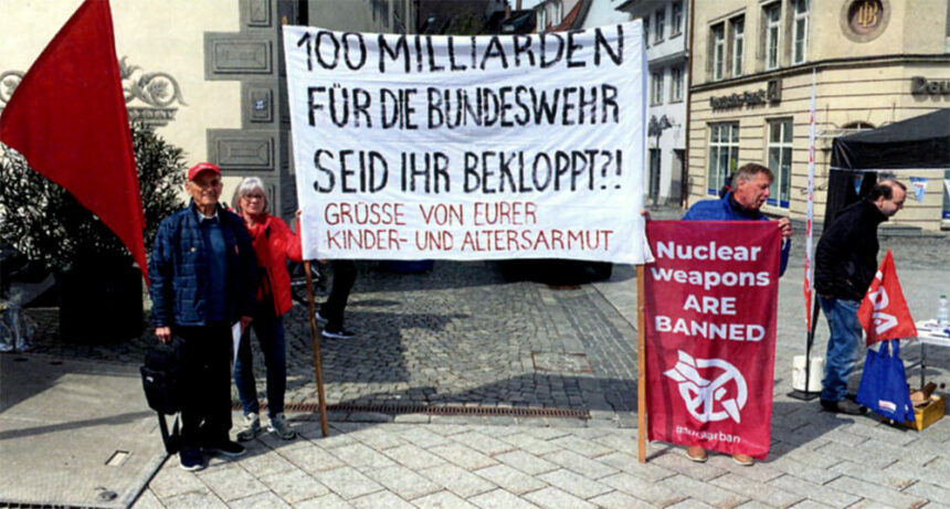 Thmas aktion 2022, marienplatz ravensburg ©buch thma