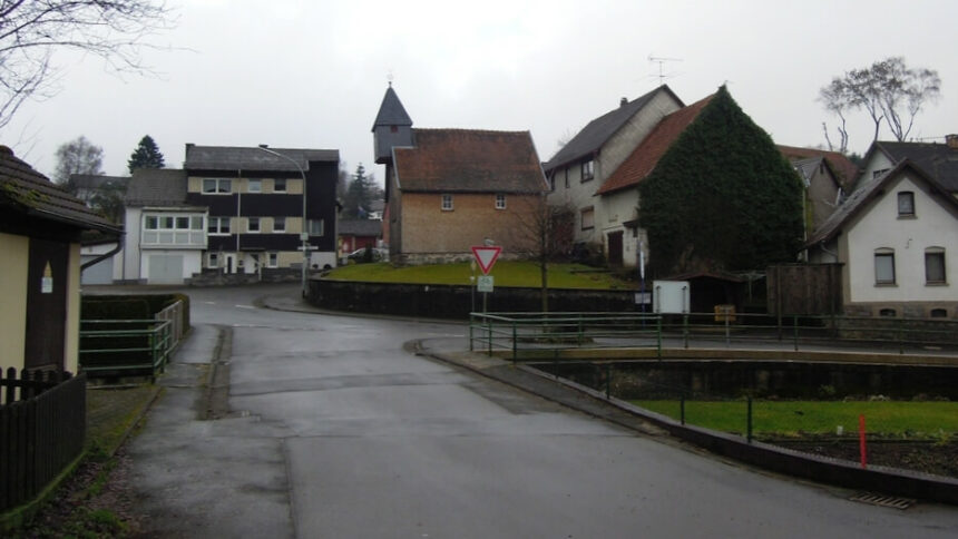 Typischdeutsch 2014 011 16 9 © albert kümmel schnur