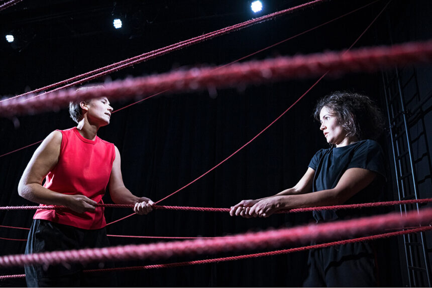Verbranntes land stadttheater kn sept 2026 © ilja mess stadttheater