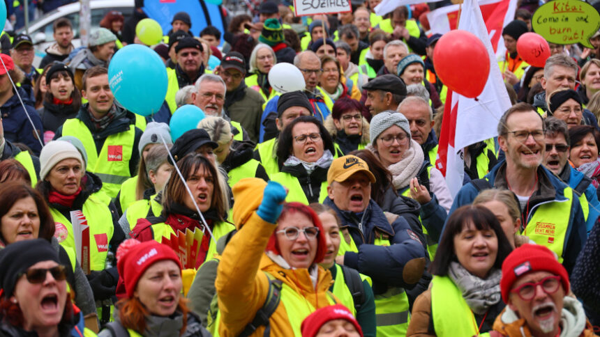 25 Jahre Vereinte Dienstleistungsgewerkschaft ver.di